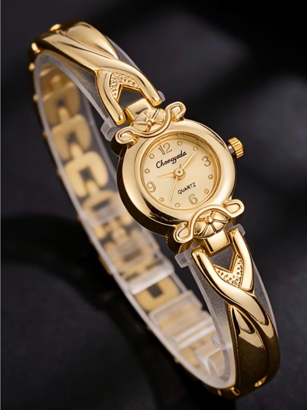 Chasyoda Women's Gold Bracelet Quartz Watch